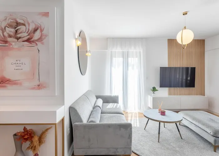 Adria Concept Boutique *