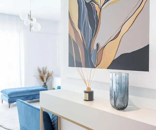 Adria Concept Boutique * Ζαντάρ